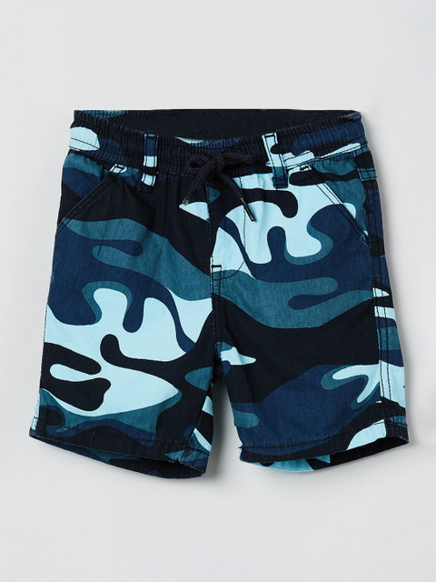 

max Boys Green Printed Regular Shorts