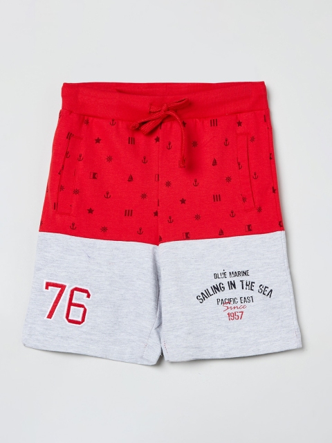 

max Boys Red Colourblocked Regular Fit Regular Shorts