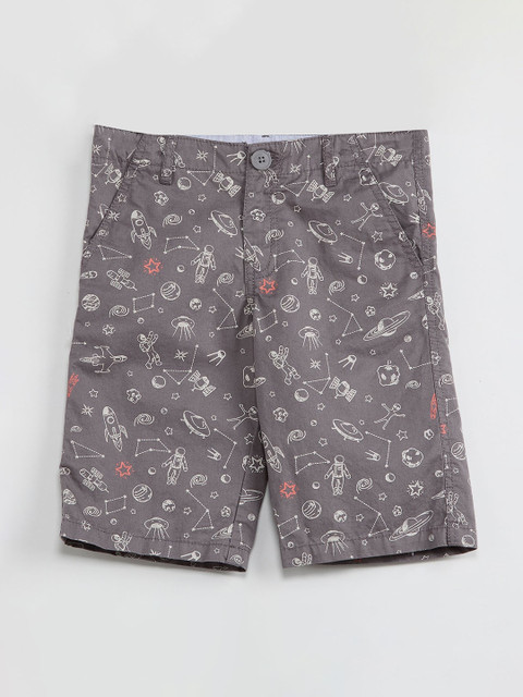 

max Boys Grey Printed Regular Shorts