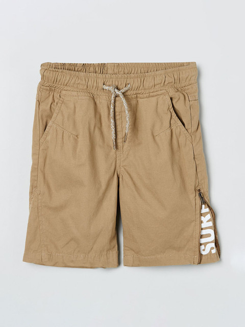 

max Boys Beige Printed Regular Fit Regular Shorts