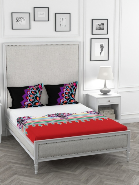 

Portico New York White & Red Ethnic Motifs 220 TC Poly Satin 1 King Bedsheet with 2 Pillow Covers