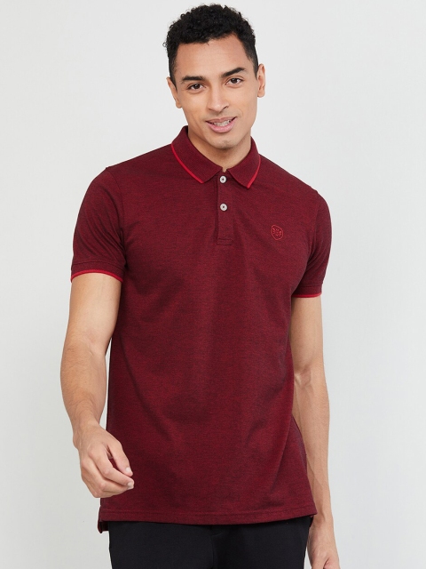 

max Men Maroon Solid Polo Collar T-shirt