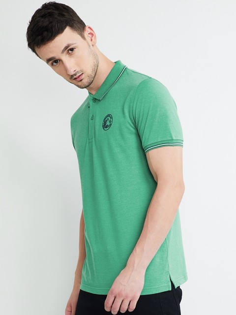 

max Men Green Solid Round Neck T-shirt