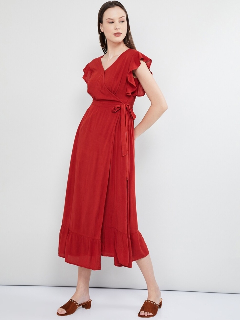

max Women Red Solid Wrap Dress