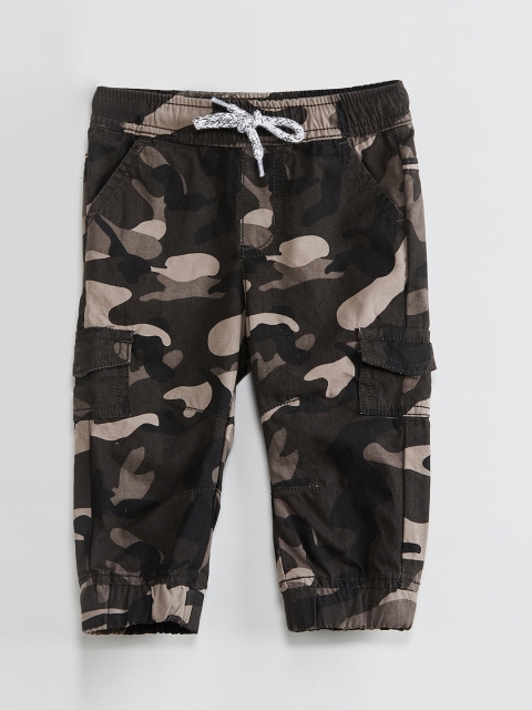 

max Boys Olive Green & Brown Camouflage Printed Slim-Fit Joggers