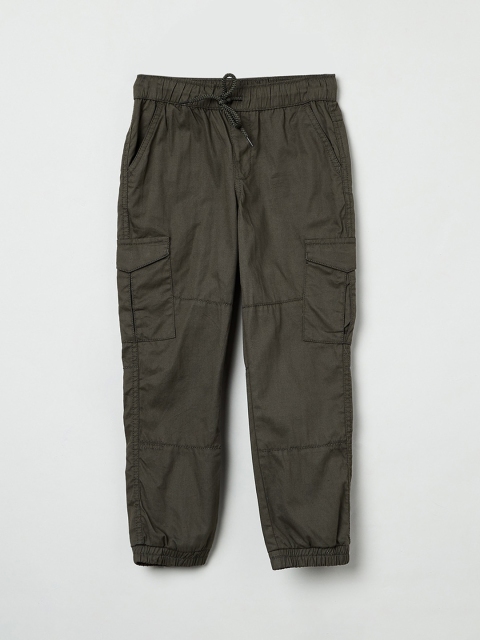 

max Boys Olive Green Solid Slim-Fit Joggers