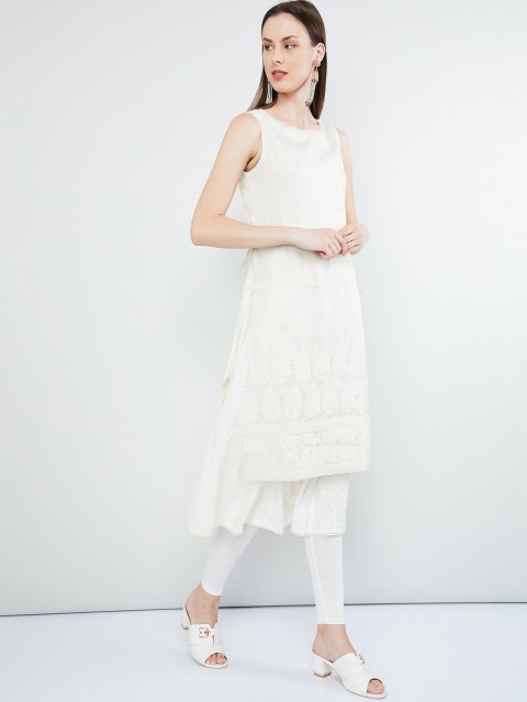 

max Women Off-White Embroidered Straight Kurta