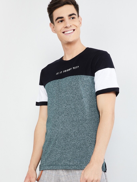 

max Men Green & Black Colourblocked Round Neck T-shirt