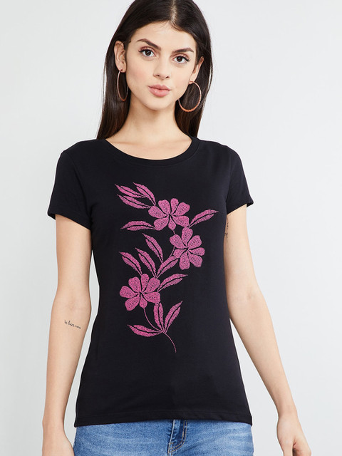 

max Women Black Self Design Round Neck T-shirt
