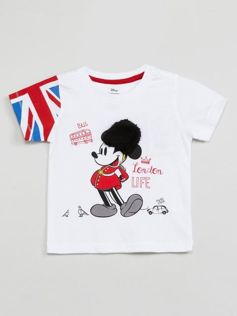

max Boys White Printed Round Neck T-shirt