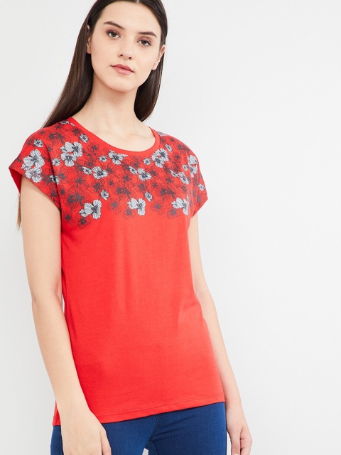 

max Women Red Printed Round Neck T-shirt
