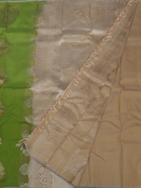 

Pothys Green Printed Silk Saree