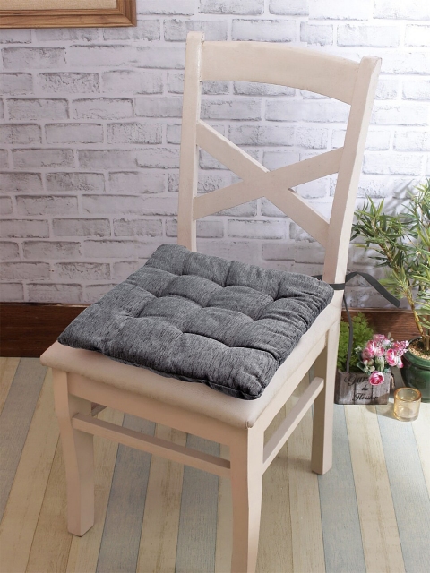 

KLOTTHE Grey Set of 6 Solid Chair Pads