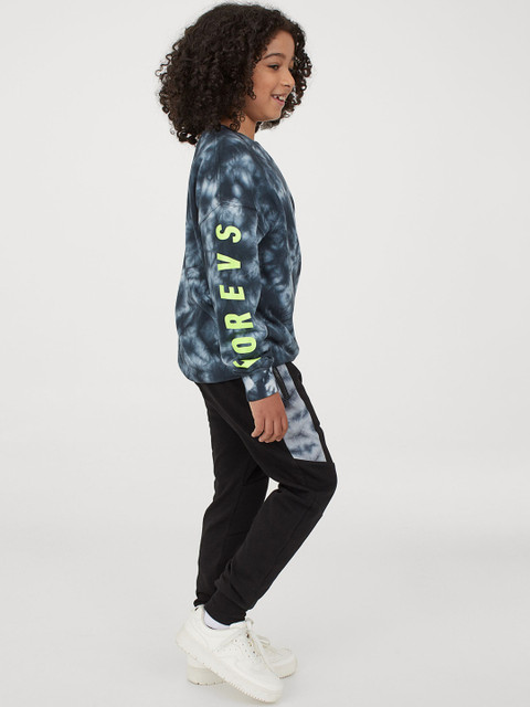 

H&M Boys Black Printed Sweatpants
