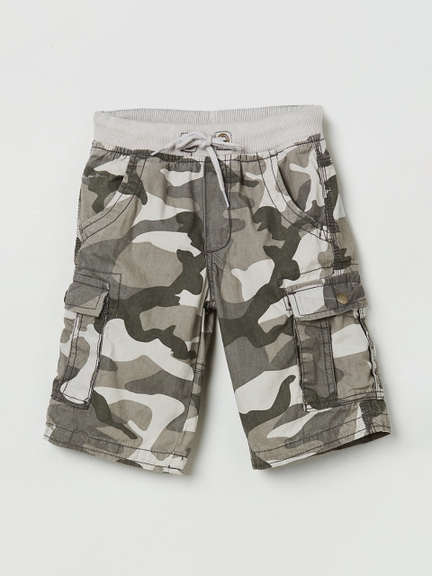 

max Boys Green Printed Regular Fit Cargo Shorts