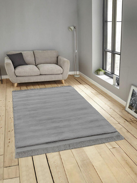 

KLOTTHE Grey Solid Shaggy Carpet