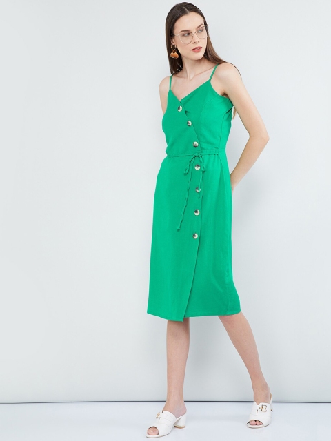 

max Women Green Solid Wrap Dress