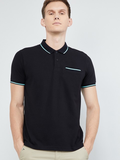 

max Men Black Solid Polo Collar T-shirt