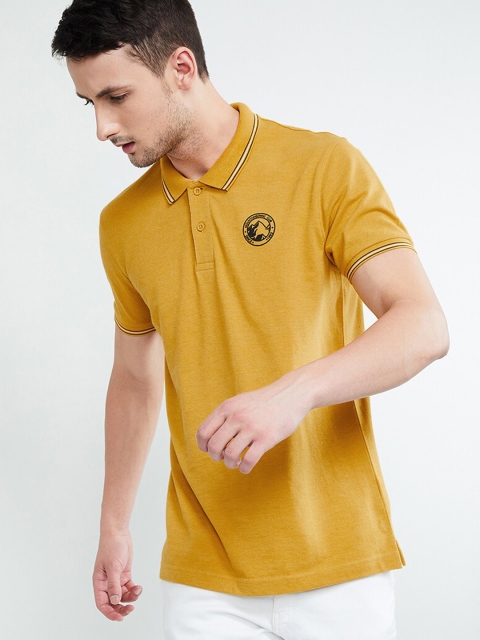 

max Men Khaki-Coloured Solid Polo Collar T-shirt