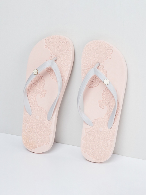 

max Women Pink Solid Thong Flip-Flops