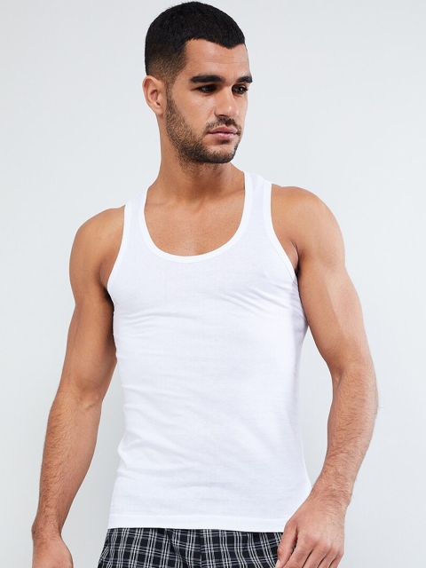 

max Men White Solid Basic Innerwear Vests NOSBV02BG