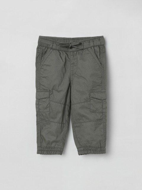 

max Infant Boys Olive Green Regular Fit Solid Cargos