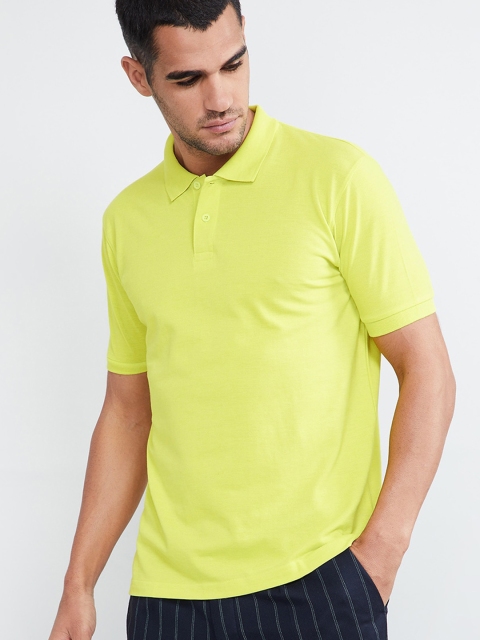 

max Men Yellow Slim Fit Solid Polo Collar T-shirt