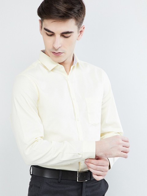 

max Men Yellow Slim Fit Solid Formal Shirt