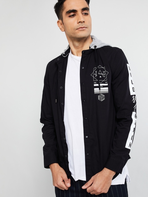 

max Men Black Slim Fit Printed Casual Shirt