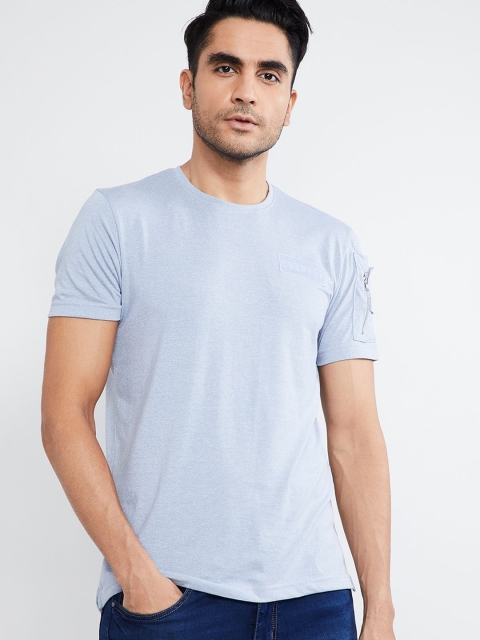 

max Men Blue Solid Round Neck T-shirt