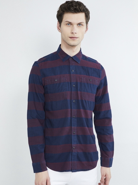

max Men Maroon & Navy Blue Regular Fit Striped Casual Shirt