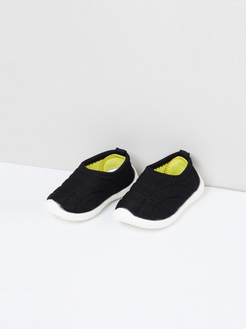

max Boys Black Slip-On Sneakers