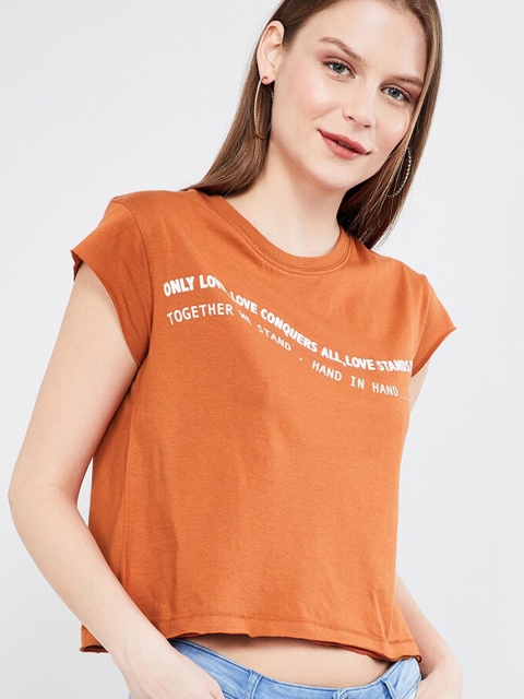 

max Women Brown Printed Round Neck Crop T-shirt