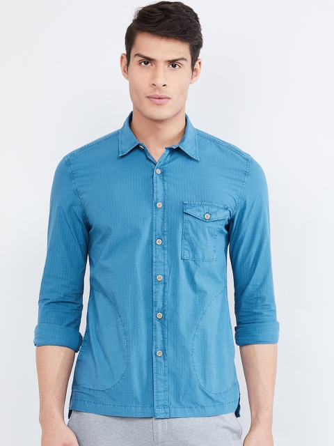 

max Men Blue Slim Fit Checked Casual Shirt