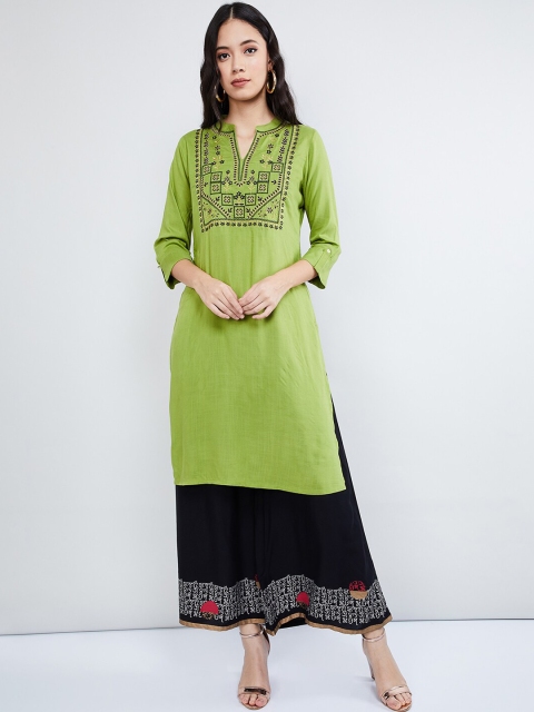 

max Women Green & Navy Blue Floral Embroidered Straight Kurta