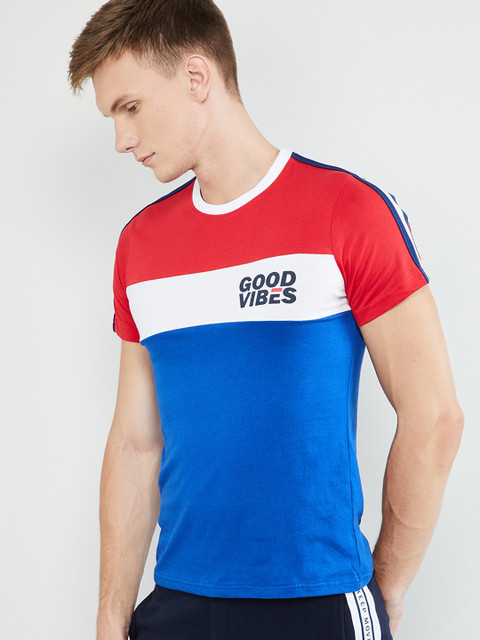 

max Men Blue & Red Colourblocked Round Neck T-shirt