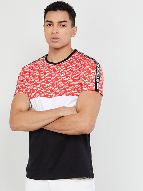 

max Men Red & Black Colourblocked Round Neck T-shirt