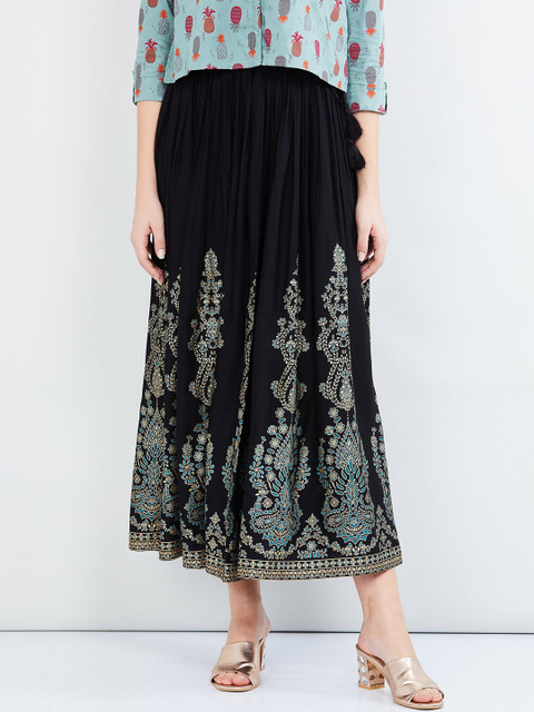 

max Women Black & Blue Printed Flared Midi Skirt