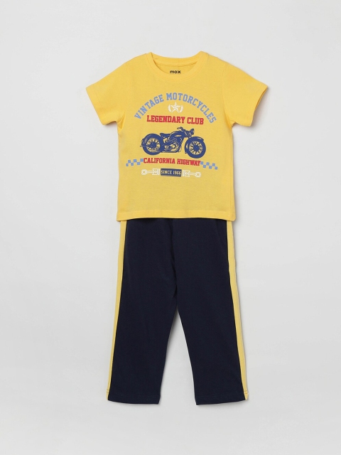 

max Boys Yellow & Navy Blue Printed Night suit