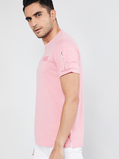

max Men Pink Solid Round Neck T-shirt