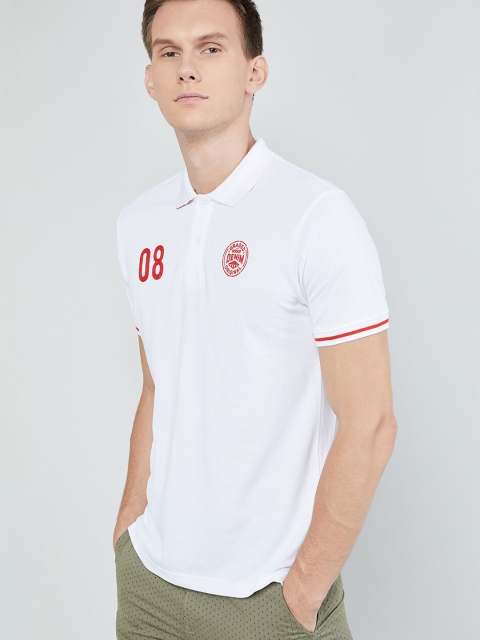 

max Men White Solid Polo Collar T-shirt