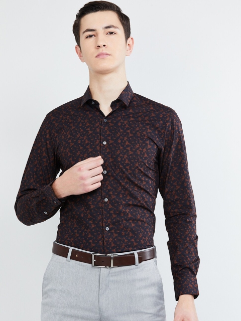 

max Men Navy Blue & Orange Regular Fit Printed Semiformal Shirt