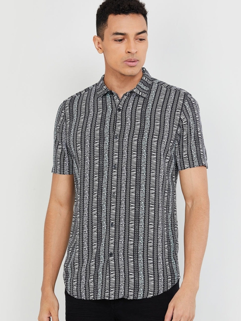 

max Men Black & Off-White Slim Fit Printed Casual Shirt