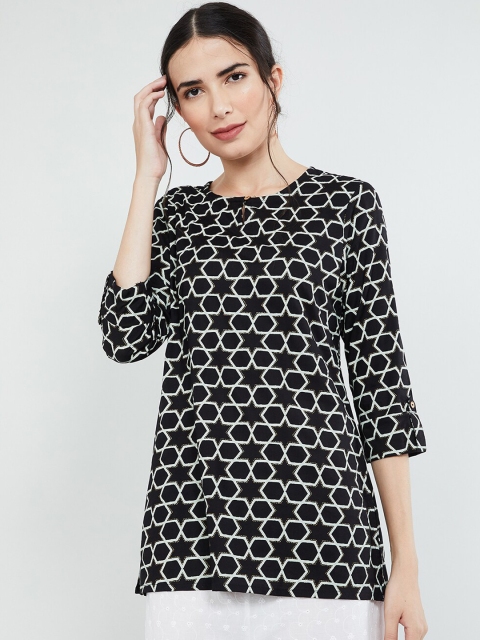 

max Women Black & White Printed Straight Kurti