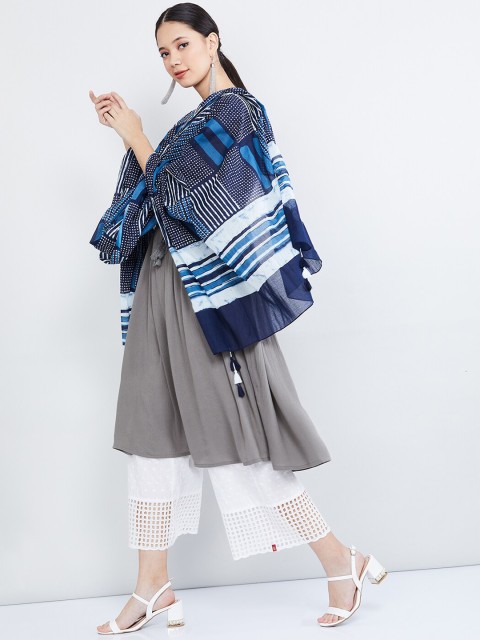 

max Blue & White Striped Dupatta