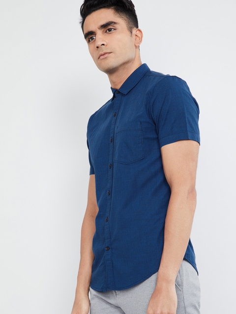 

max Men Blue Slim Fit Solid Casual Shirt