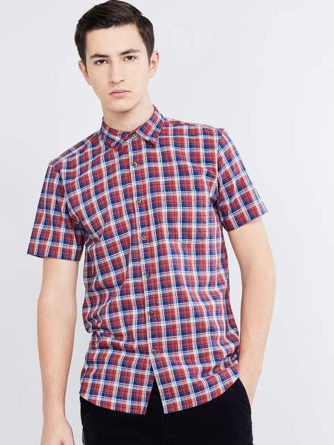 

max Men Red & Navy Blue Regular Fit Checked Casual Shirt
