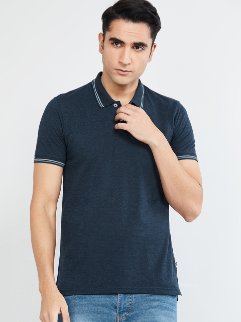 

max Men Blue Solid Polo Collar T-shirt