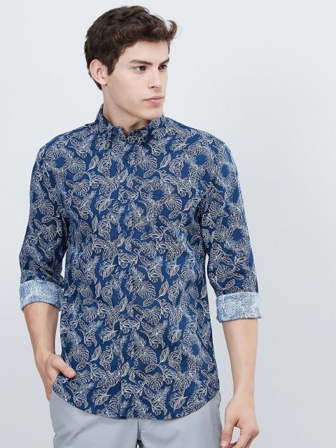 

max Men Navy Blue & Off-White Slim Fit Tropical Printed Casual Shirt