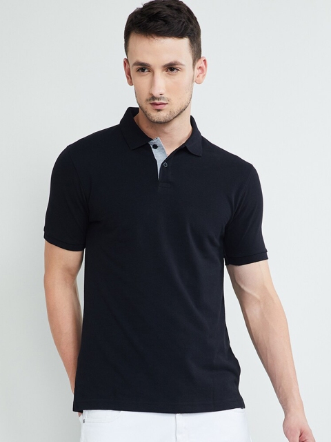 

max Men Black Solid Polo Collar T-shirt